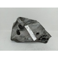 Кронштейн двигателя Volkswagen Golf-4 2002 038199207H