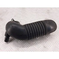 Патрубок воздушного фильтра Volkswagen Passat 5 GP (2000-2005) 2003 8D0129615K