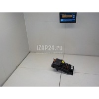 Блок предохранителей Toyota Avensis I (1997 - 2003) 8273005010