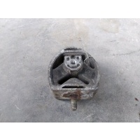 Подушка крепления КПП Audi A4(B5) 1999 8D0399151H