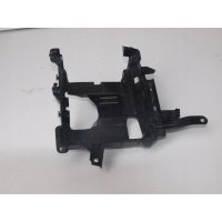 Audi a4 b9 крепление блока управления 8w0907649a