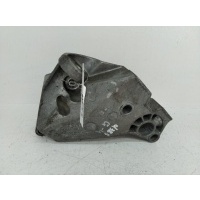 Кронштейн двигателя Volkswagen Golf-4 2002 038199207AG