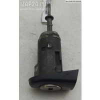 Личинка замка Перед. R Volkswagen Golf-4 1999 1U0837168