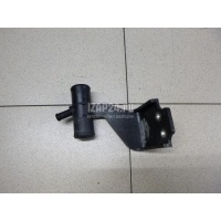 Фланец двигателя системы охлаждения Toyota Auris (E15) (2006 - 2012) 1657722020