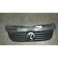 Решетка радиатора Volkswagen Transporter 5 2003-2009 2004 7H0853653