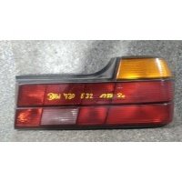 ФОНАРЬ правый 7 E32 1990