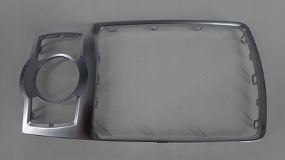 4L0864260 рамка панель mmi хромированная a audi q7 4l v12