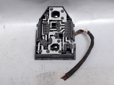 333945257 Панель (плата) фонаря заднего правого Volkswagen Passat B3 (1988-1993) 1991