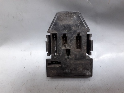 333945257 Панель (плата) фонаря заднего левого Volkswagen Passat B3 (1988-1993) 1991