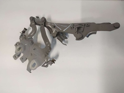 7388104 Петля капота правая MINI COUNTRYMAN F60 2019