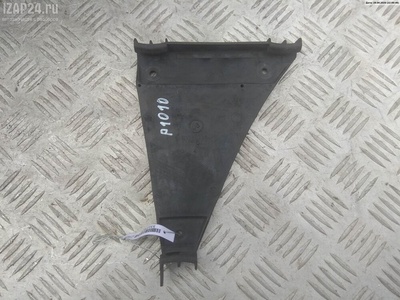 8D0807484 Кронштейн бампера заднего R Audi A4 B5 (1994-2001) 1995