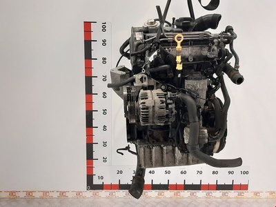 045100098BX Двигатель (ДВС) Volkswagen Polo 4 (2001-2009) 2003 1.4 BAY,