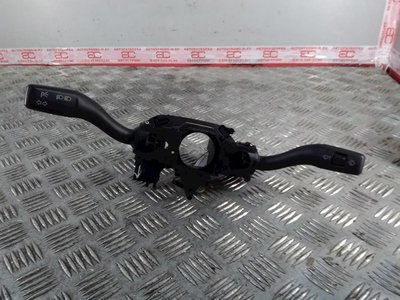 01104601 Переключатель поворотов (ближний дальний свет) Audi A4 B6 (2000-2006) 2003 ,4E0953513A