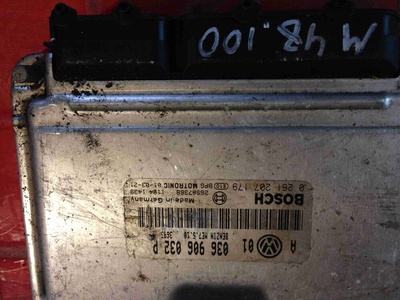 036906032P Блок управления двигателем (ДВС) Volkswagen Golf 4 2001