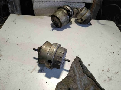 4f0199382h Подушка крепления двигателя Audi A6 2006