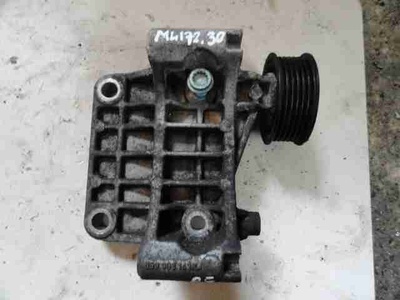 059903143K Кронштейн генератора Audi A4 B7 2008