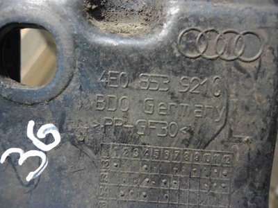 4E0853921C Кронштейн Audi A8 2003