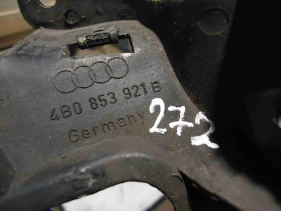 4B0853921B Крепление бампера Audi A6 2000