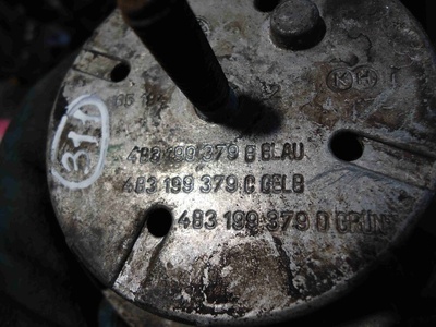 4B3199379B Подушка крепления двигателя Audi A6 2002