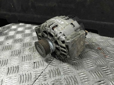 06B903016AA Генератор Audi A4 2004