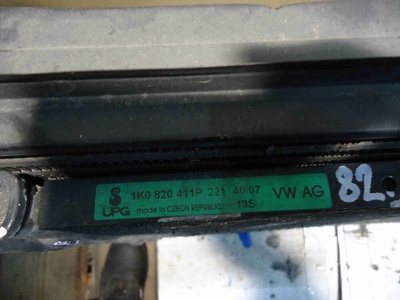 1K0145803Q Интеркулер Volkswagen Caddy 2006 , 1K0820411P