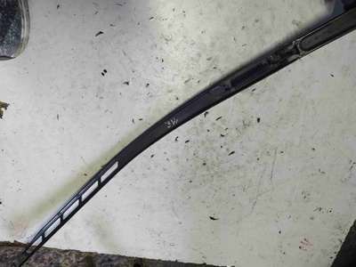 8p1955408a Щеткодержатель (поводок стеклоочистителя, дворник) Audi A3 2007