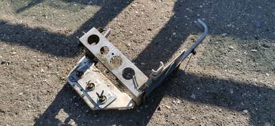 4d0821137 Кронштейн переднего бампера Audi A8 1998