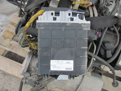 039906024 Блок управления двигателем Audi 80 B4/8C 1994 039 906 024 А