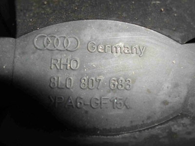 8L0807683 Решетка радиатора Audi A3 I (8L1) 1996 - 2000 1998 ,