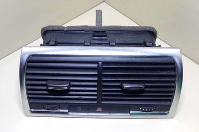 4L0820951 Дефлектор обдува салона Audi Q7 4L 2007