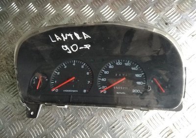 Щиток приборный (панель приборов) Hyundai Lantra 1990-1995 1993