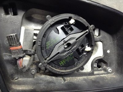 электромоторчик (привод) зеркала наружного правого R BMW 5 (E60) 2008