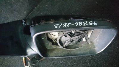 7002914 рамка зеркала правого R (фиксирующее кольцо) BMW 7 (E65, E66, E67) 2007