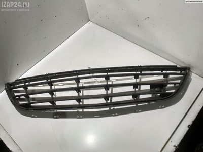 13231589 Решетка (заглушка) в бампер Opel Corsa D (2006-2014) 2008