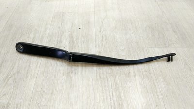 61617182459 Щеткодержатель (поводок стеклоочистителя, дворник) BMW 5 F10 2014 ,7182459