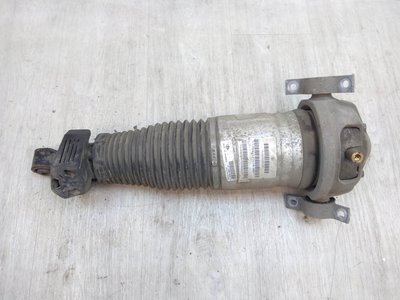 7L6616019E Пневмостойка задняя Volkswagen Touareg 2008