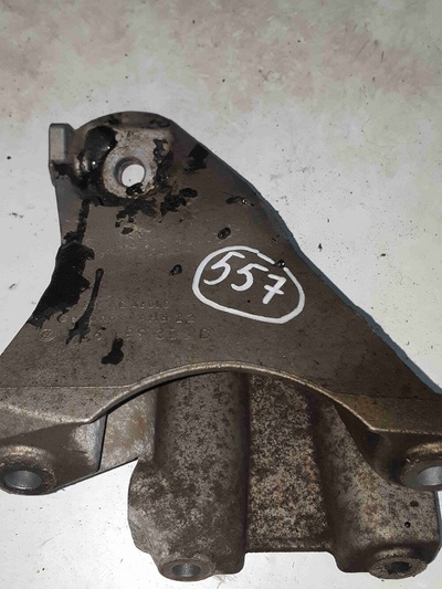 7L6199308C Кронштейн двигателя Audi Q7 2008