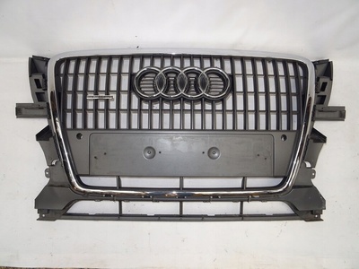 8R0853651 решетка радиатора хромированная audi q5 09 - 12