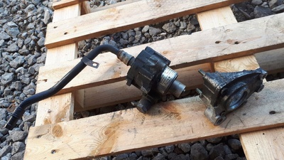 4Z7145156E s4 a4 b6 b7 насос гур 4.2 bbk v8