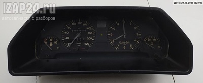 Щиток приборный (панель приборов) Audi 100 C3 (1982-1991) 1983