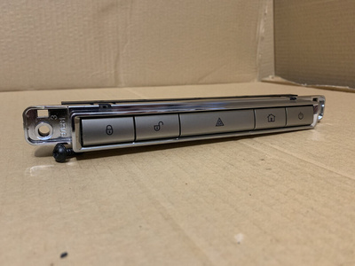 8X2311B650AB Кнопка аварийной сигнализации Jaguar XF X250 2010 ,C2Z3572