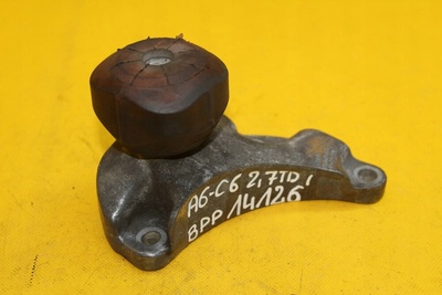 4F0199343M лапа крепление двигателя a6 c6 2.7 tdi