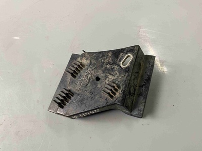 4D0807572 Крепление бампера заднего Audi A8 2001 4D0 807 572