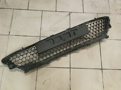 622545568R решётка бампера центральная переднего megane 4 gt
