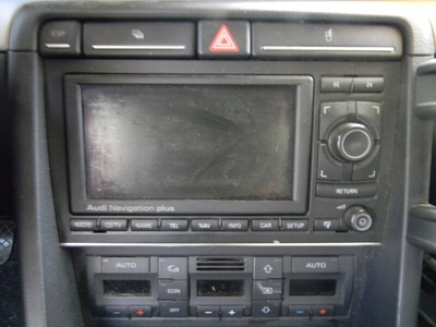 8E0035192T audi a4 b7 радио navigation плюс