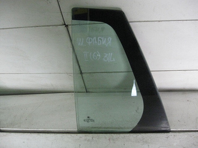 5J9845209N Стекло двери задней левой ( форточка ) Skoda Fabia 2007-2015