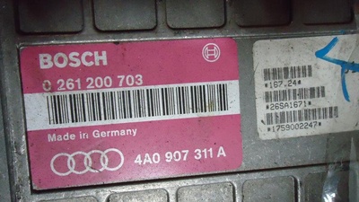 0261200703 Блок управления двигателем Audi 100 C4/4A 1992 , 4A0907311A