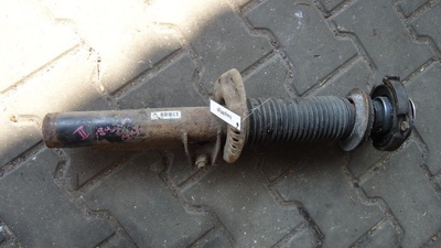 1T0413031 Амортизатор передний левый Volkswagen Passat B6 2007 1T0 413 031 CS