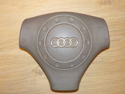 4B0880201G Подушка безопасности в рулевое колесо Audi A4 B5 1994-2000
