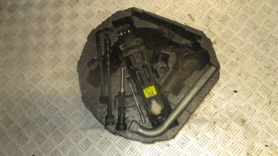 1C0011031BJ1 Ящик для инструментов VW Volkswagen New Beetle 1998-2010